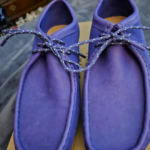 Dark Violet Clarks Wallabee Shoes - Picture 4 of 6